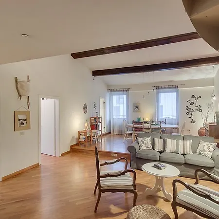 Apartment Altana *